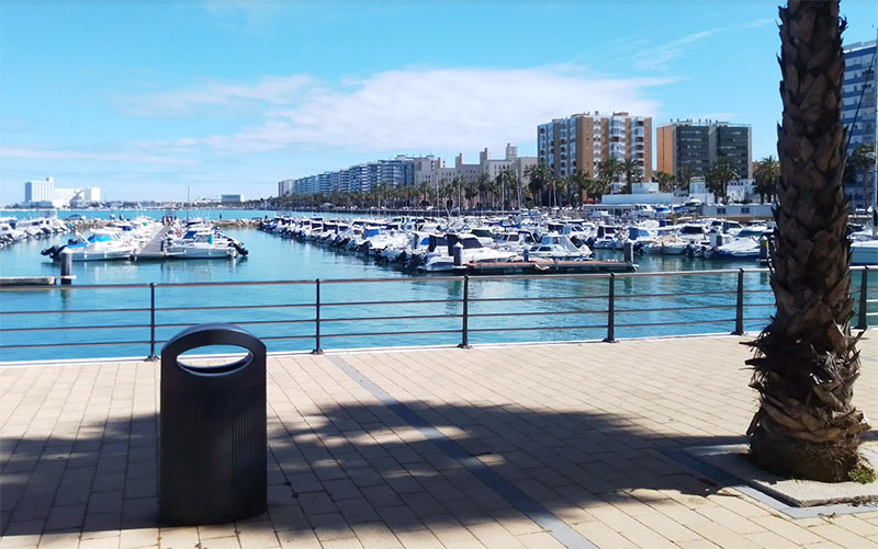 Cs comienza a desvelar sus promesas “realistas” para el 28-M: un barrio flotante delante de la Barriada de La Paz y viviendas en locales vacíos