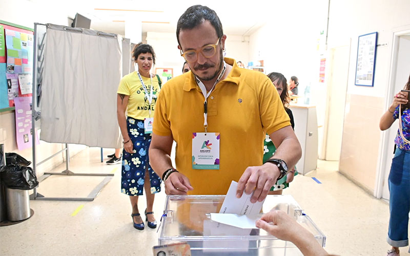 Alrededor de un 32,6% de electores de la Bahía de Cádiz ha votado este 28-M antes de comer