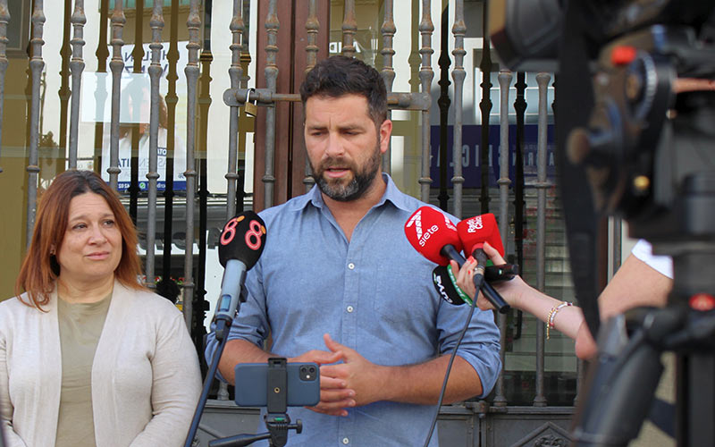 Palmero (IU) está orgulloso de que “en Chiclana la izquierda resiste” aunque reconoce que este 28-M esperaba contar con “un mayor respaldo”