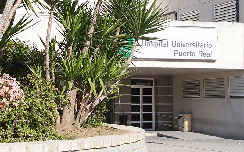 Denuncian el “colapso” de las Urgencias del Clínico de Puerto Real, y Chiclana lo aprovecha para “suplicar” su hospital y otro centro de salud