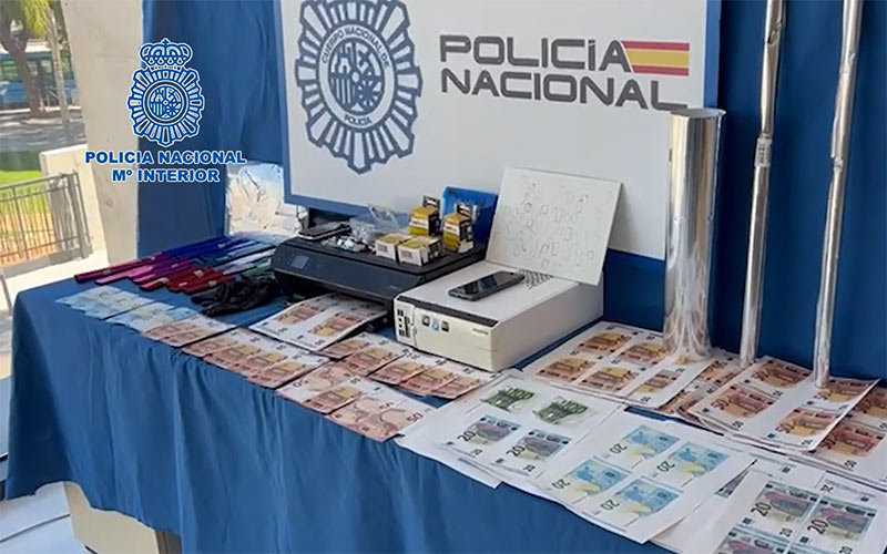 Desmantelado en Jerez un “activo laboratorio gráfico”; producía billetes falsos desde casa