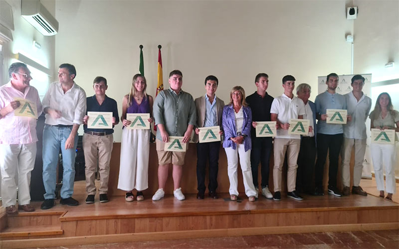 Siete de los diez alumnos “extraordinarios” de Bachillerato en Cádiz estudian en la pública