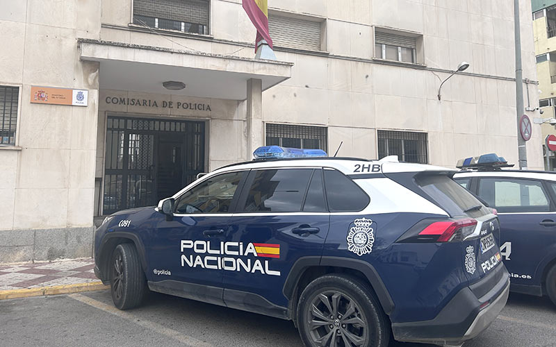 En prisión tras agredir a su expareja en plena calle en Puerto Real, y herir a su hija y su yerno