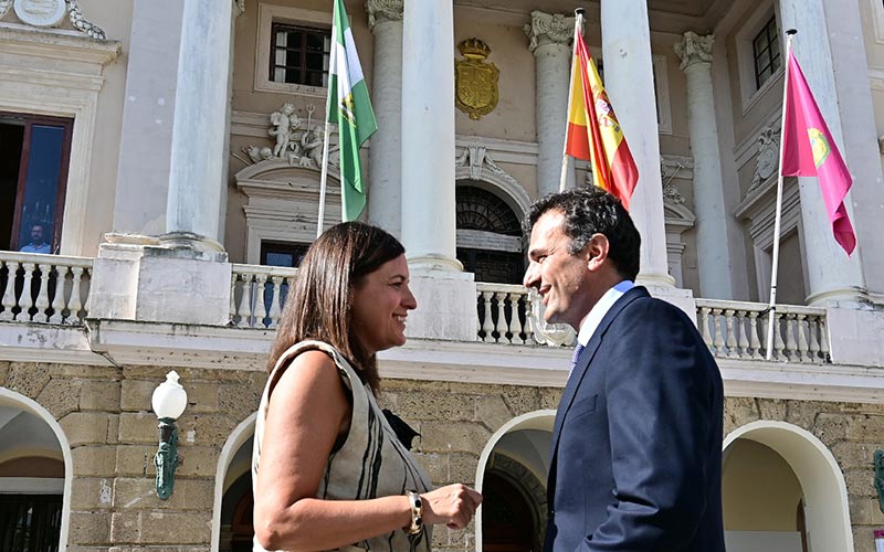 “Lejos de ser competidores, debemos de ser aliados”; Cádiz y San Fernando trabajarán juntos para “hacer más amable” la autovía que les une