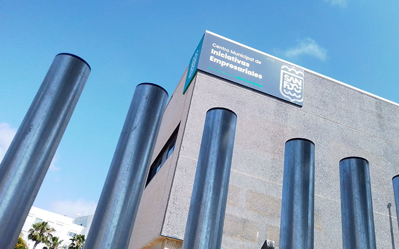 Andalucía Orienta reabrirá en el Vivero de Empresas de La Isla para ‘guiar’ a los parados