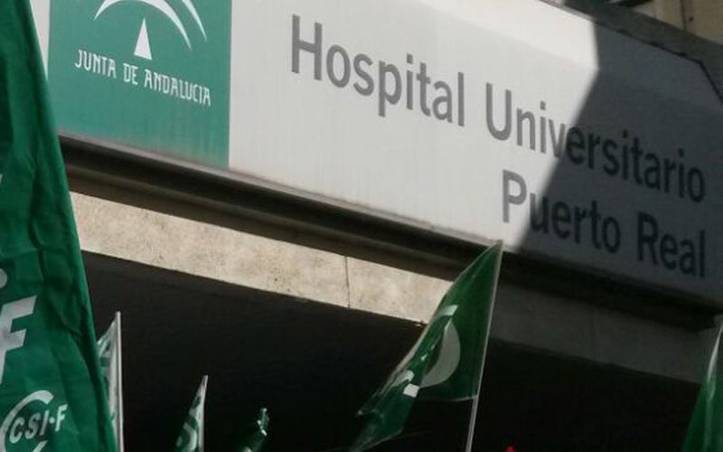 Denuncian “escasez” de ropa de trabajo, sábanas y pijamas en el Hospital Puerto Real