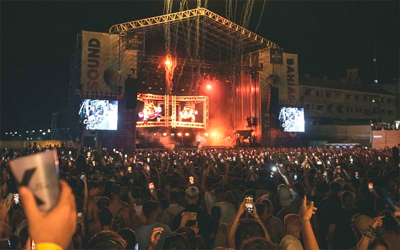 Los 48 días de “música y ocio” del Bahía Sound 2023 atraen a 162.000 personas y dejan un impacto de 16 millones en La Isla y su entorno