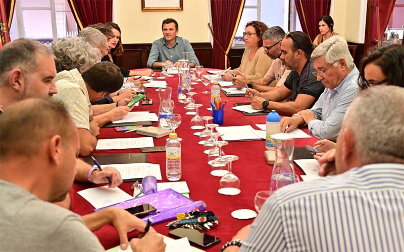 Más dinero para los premiados del COAC 2024: propuesta lanzada por el nuevo alcalde gaditano