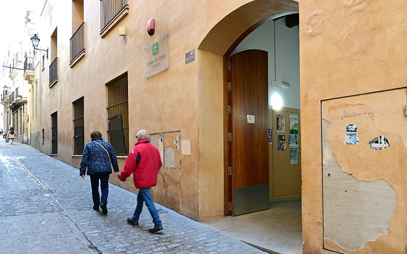 El SAS niega que exista un “atasco generalizado” para pedir cita con el médico de familia en Cádiz: “sólo el 4% de usuarios espera más de diez días”