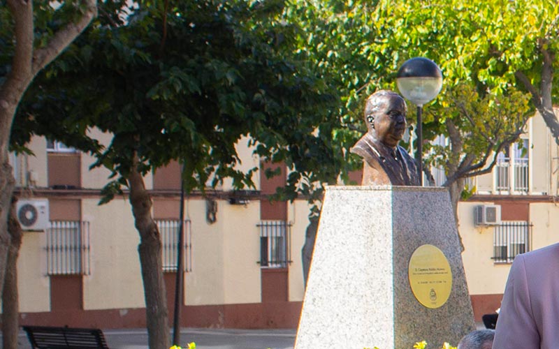 San Fernando rinde honores y ‘despide’ a su alcalde honorario, Cayetano Roldán, fusilado hace 87 años por los golpistas franquistas