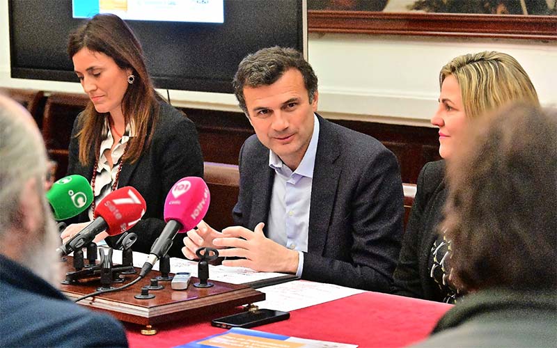 El Ayuntamiento ofrece hasta 10.000 euros de ayuda a inquilinos de su parque municipal al corriente de pagos para “dignificar” las casas