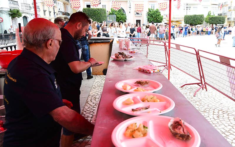 Los actos gastronómicos previos al Carnaval de Cádiz 2024 ya tienen fecha; Cazalilla (AIG) lamenta que se pierda la Empanada Popular