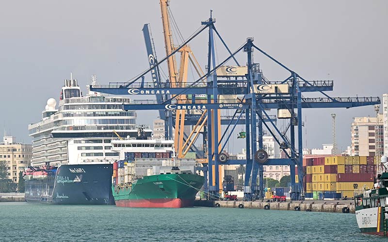 Economistas prevén que Cádiz seguirá creciendo en 2024 pero mucho menos; en 2023 lo hará en más de un 3%, superando a España y Andalucía