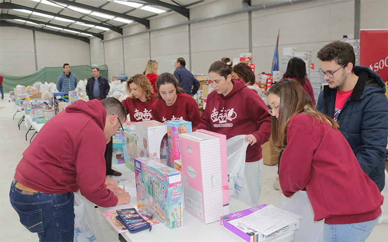 Más de 260 familias vulnerables de Chiclana se benefician estas navidades de la campaña ‘Ningún niño sin juguetes’