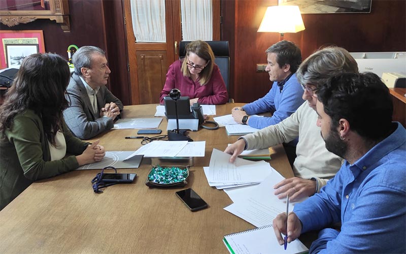 Renfe reconoce el “abandono” de la estación de trenes de Puerto Real pero asegura que ya trabaja para solventar sus “problemas”