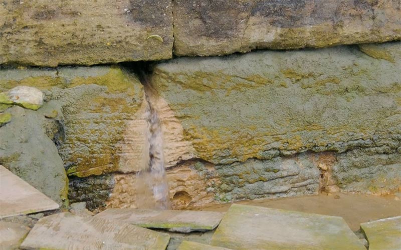 El Consorcio de Aguas reacciona por fin y reparará las fugas en el Puente Zuazo