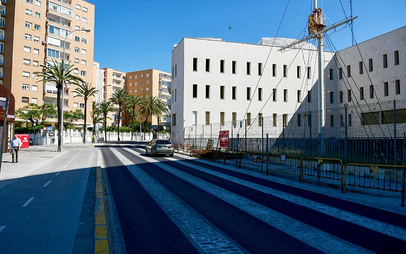 “El PP está vendiendo Cádiz a trocitos”