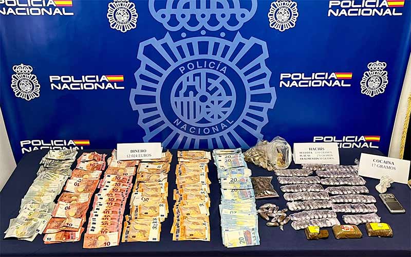 Detenidas dos personas por trapicheo de drogas desde su casa en el casco antiguo de Cádiz