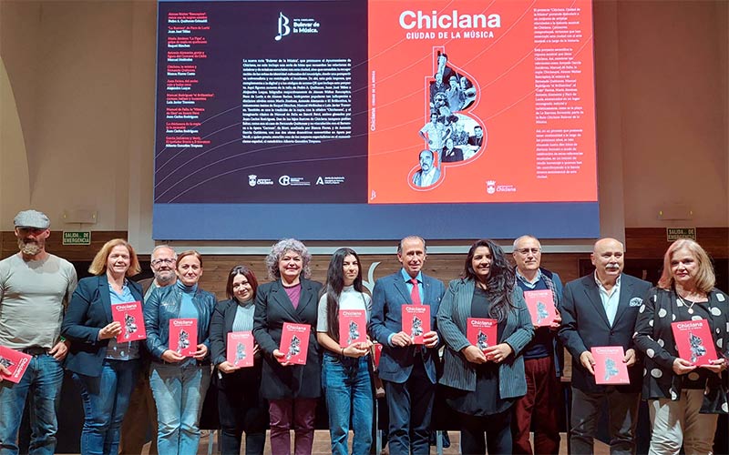 Se proyecta en el paseo de La Barrosa un “bulevar” en homenaje a quienes han aportado “a la banda sonora sentimental de Chiclana”