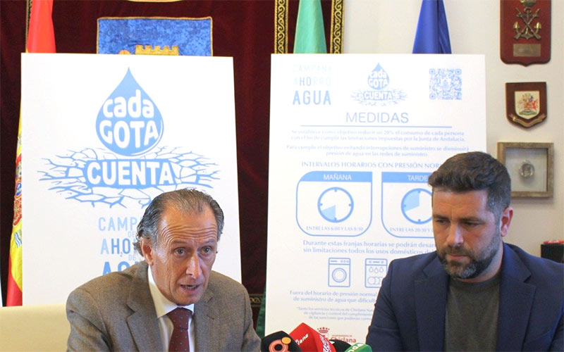 Toniza advierte de que una desaladora “es un parche muy caro”; insta al Ayuntamiento de Chiclana a buscar “soluciones alternativas”