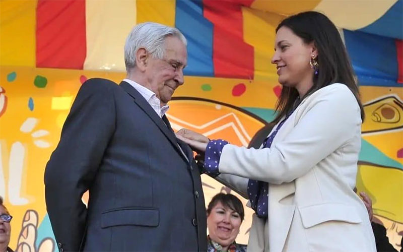 Pesar en La Isla por Luis de Celis: “trabajó incansablemente por su ciudad toda su vida”
