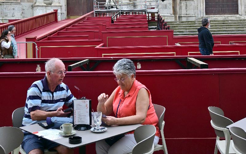 La provincia de Cádiz bate récord de cotizantes en marzo, acercándose a los 408.000; el paro baja en 1.872 personas gracias a los servicios