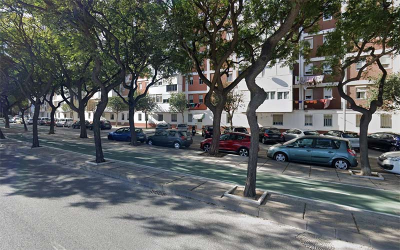 De la Cruz (AIG) reclama la implantación de las zonas verde y naranja de aparcamientos en el barrio de Loreto, como piden los propios vecinos