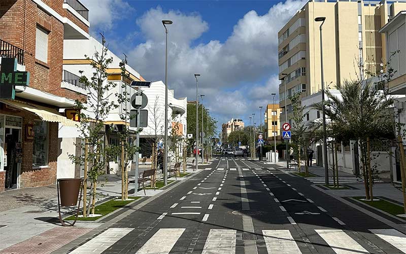 Negocios y comercios de María Auxiliadora afectados por la reurbanización de la avenida pueden optar a hasta 1.400 euros de ayudas