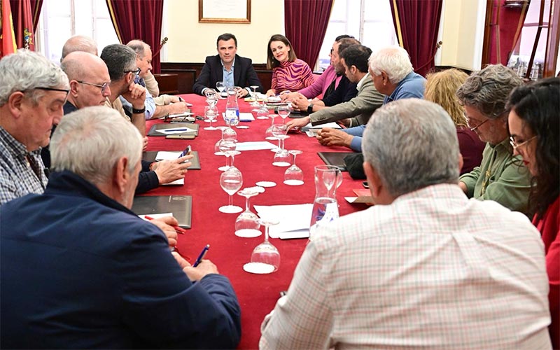 Diez meses por delante para “escuchar, no imponer”, y preparar el Carnaval de Cádiz 2025