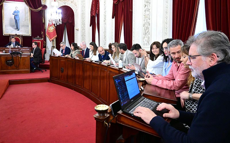 PSOE y AIG siguen esperando el borrador de las cuentas para 2024; intuyen que el PP no tiene “objetivos claros” y “le sobran fotos y saraos”
