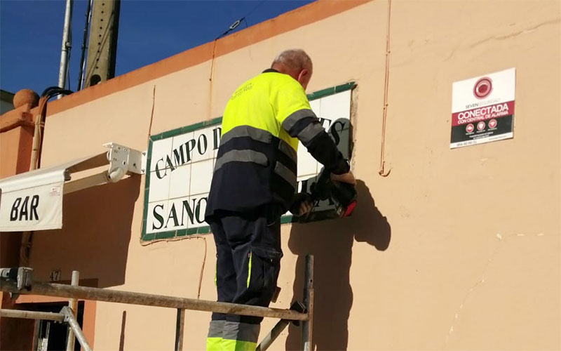 Sancho Dávila y Ortega Pejito, dos vestigios franquistas menos en las calles de Puerto Real