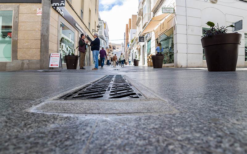 Dos investigados por diversos robos en comercios del centro de San Fernando; fracturaban los escaparates con husillos