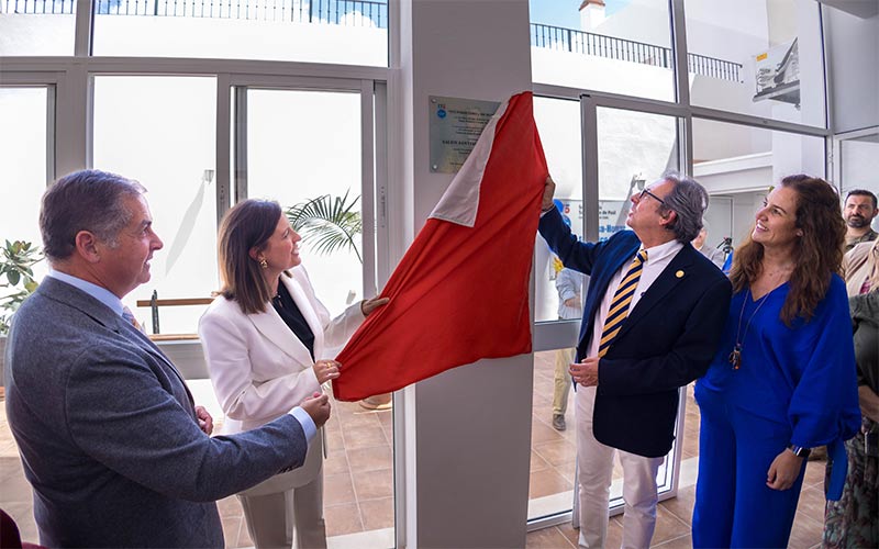 El albergue para personas sin techo en La Isla reinaugura instalaciones mejoradas y ampliadas