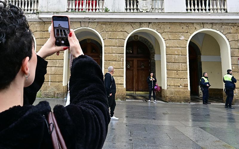 “El Ayuntamiento de Cádiz penaliza al personal municipal cuando está de baja por enfermedad”; CSIF pide modificar el nuevo acuerdo regulador
