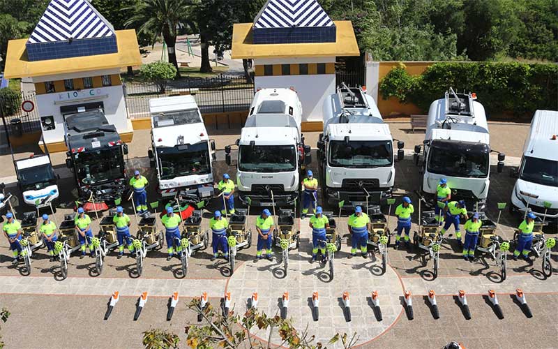 Renovada maquinaria “eléctrica y mucho más ecológica” para la limpieza viaria en Chiclana