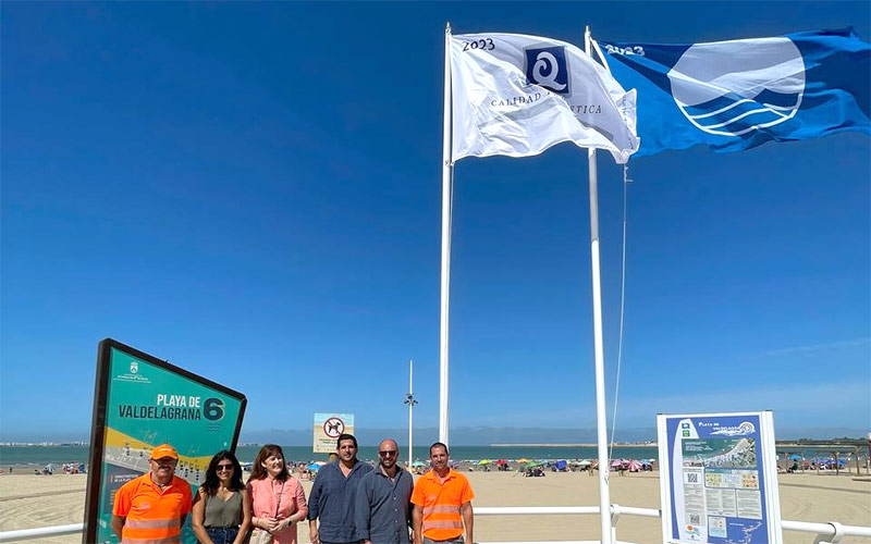 El “incompleto” servicio de socorrismo a estas alturas del verano provoca que se le retire la bandera azul a las cuatro playas de El Puerto