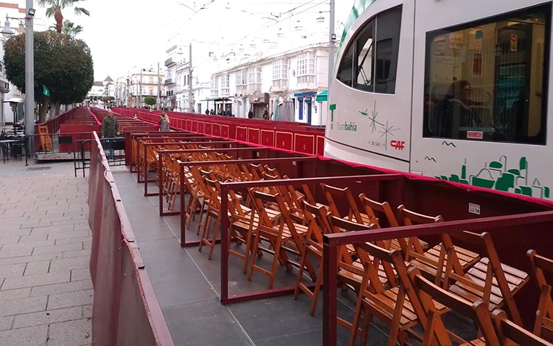 El Ayuntamiento gastará más de un millón en comprar la estructura de la carrera oficial de Semana Santa “pensada para San Fernando”