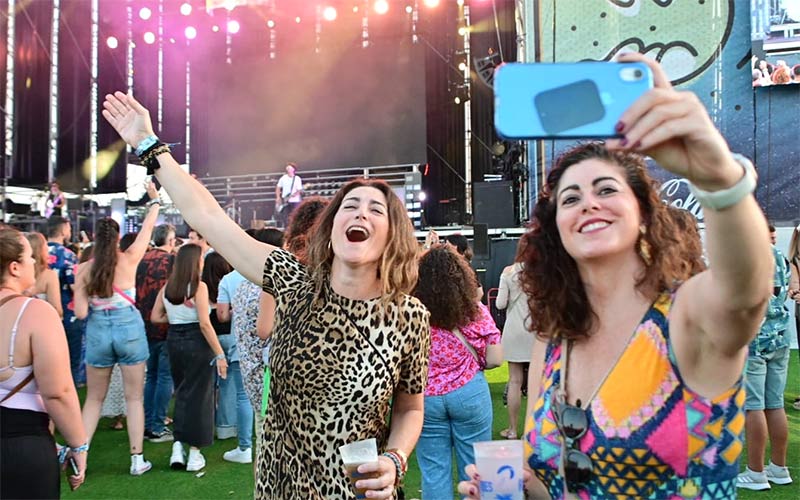 Se mantiene el “idilio” del NoSinMúsica con Cádiz y su público fiel: más de 15.000 asistentes