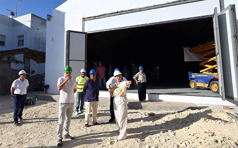 Un “sueño” se levanta en pleno barrio de San Miguel de Jerez, un espacio para la cultura en lo que era un solar abandonado y lleno de basura