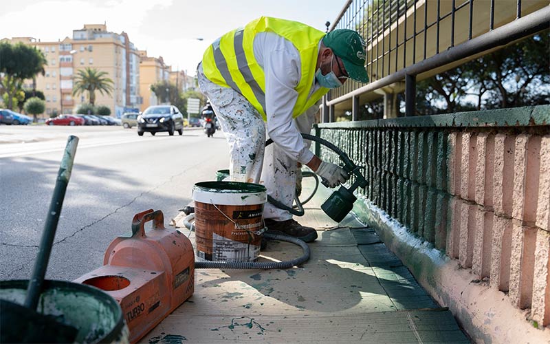 San Fernando contratará a 68 parados medio año para labores básicas de mantenimiento urbano recurriendo al nuevo plan de empleo de la Junta