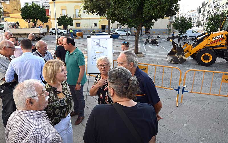 Comienzan las necesarias obras de renovación de tuberías en Ronda Muleros y plaza del Carbón
