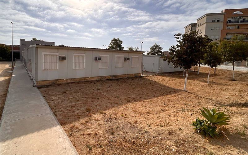 Alumnado y profesores del IES Lola Flores de Jerez afrontan un nuevo curso en barracones