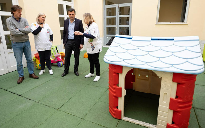 La Escuela Infantil Municipal de Cádiz inicia el curso sin las mejoras prometidas por el alcalde
