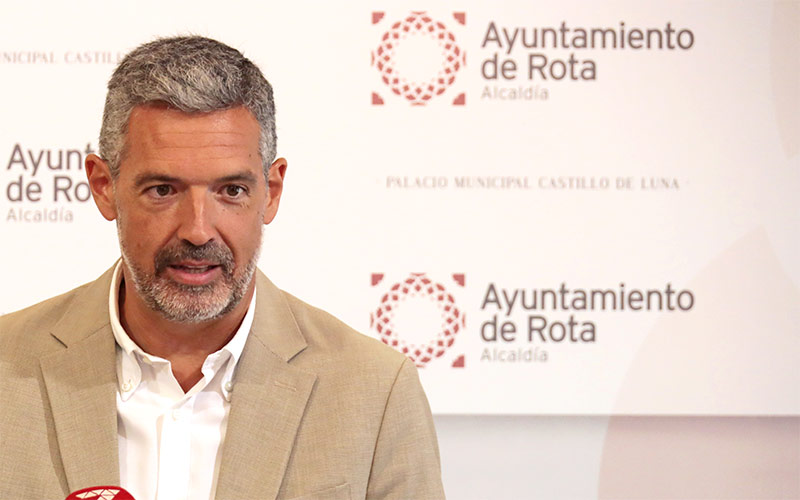 Rota delega en la Diputación para mejorar la “eficiencia” de la recaudación de sus impuestos