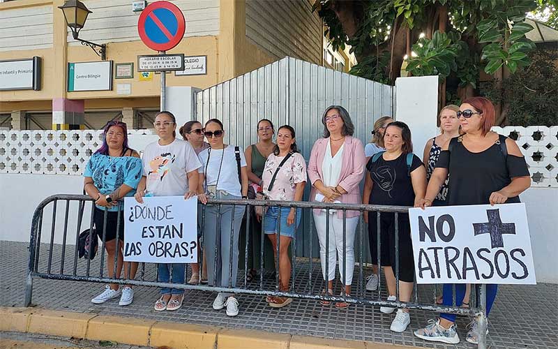 “Dos años y medio después Moreno Bonilla no cumple”: el colegio Serafina Andrades sigue esperando y necesitando un desdoble de aulas