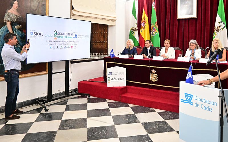 La ciudad de Cádiz quiere ser sede en el año 2027 del Congreso Mundial de Skal International