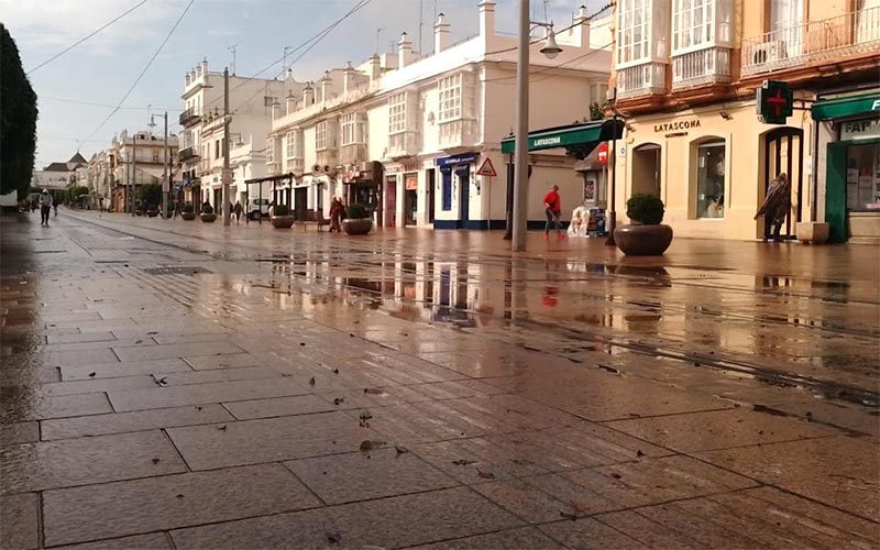 La DANA descarga sobre un litoral gaditano en alerta naranja y se ensaña con San Fernando