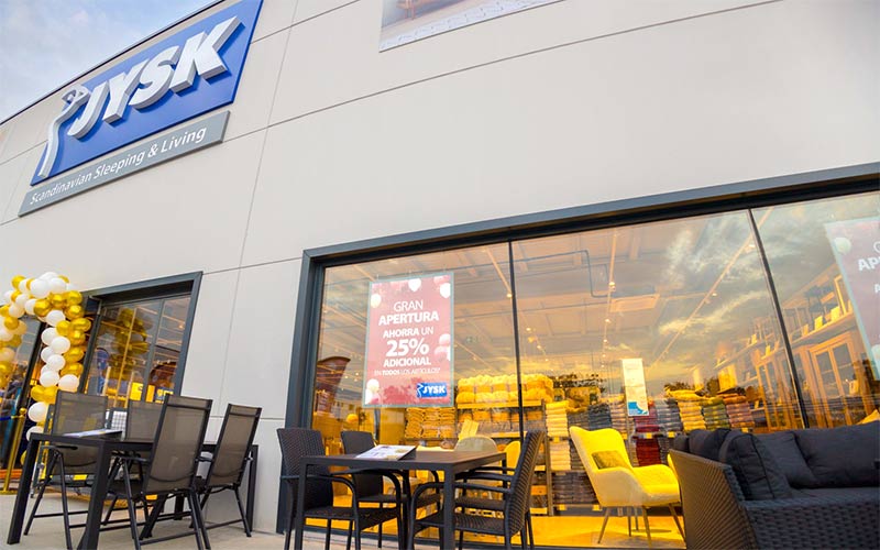 Abre sus puertas el tercer operador del parque comercial de Janer en construcción en San Fernando; la cadena JYSK genera diez empleos