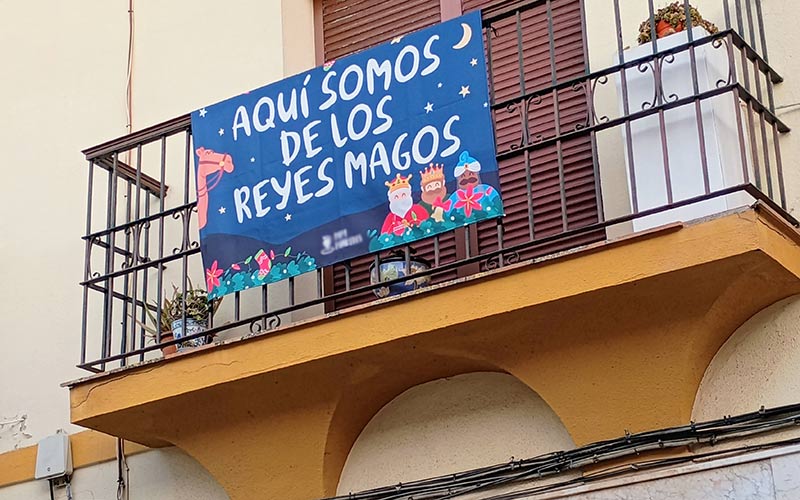 Sábado de cabalgatas en la Bahía de Cádiz; sólo Puerto Real desafía al mal tiempo del domingo
