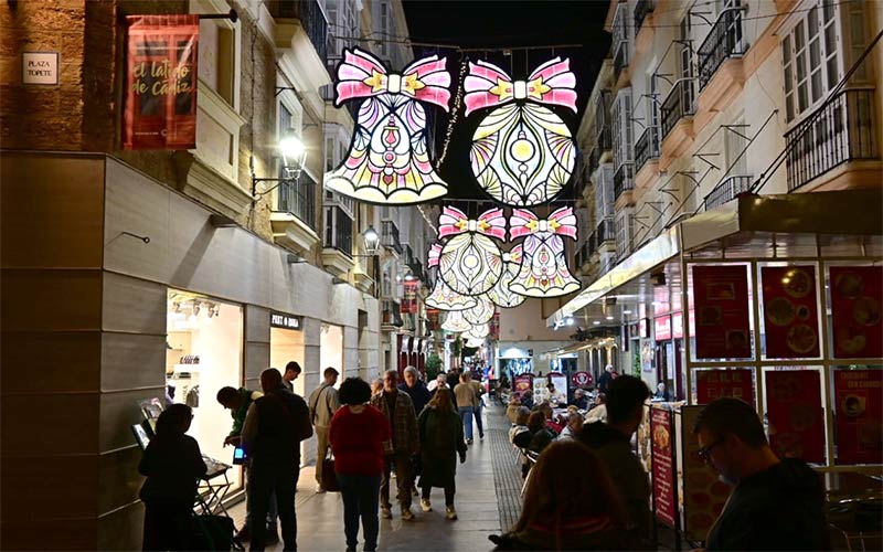 Satisfacción municipal con la campaña navideña: “hemos cumplido con el objetivo de que la gente de Cádiz y de la provincia se quede en la capital”